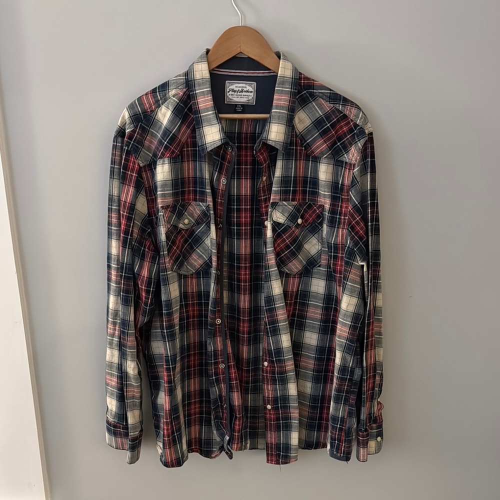 Flag & Anthem Buttondown